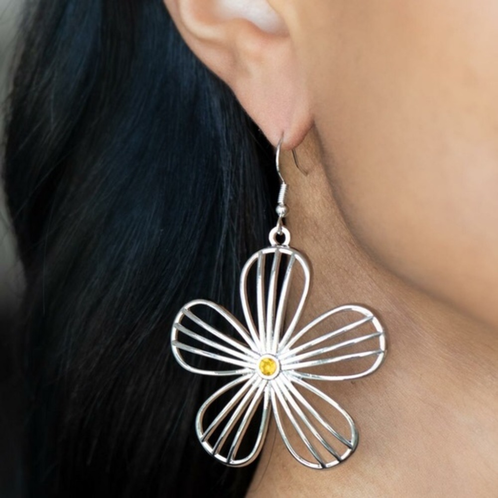 Meadow Musical Yellow Earrings